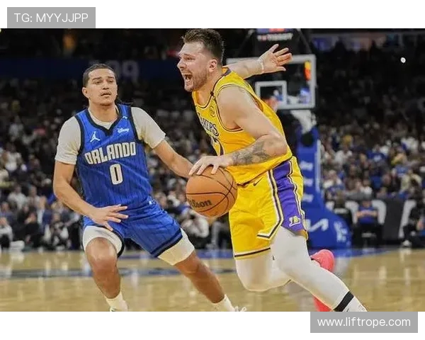 原创爆冷！湖人7连胜遭终结！狄龙33分炸场，东契奇38+11空砍太心碎